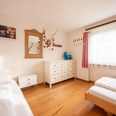 Casa Ner A *